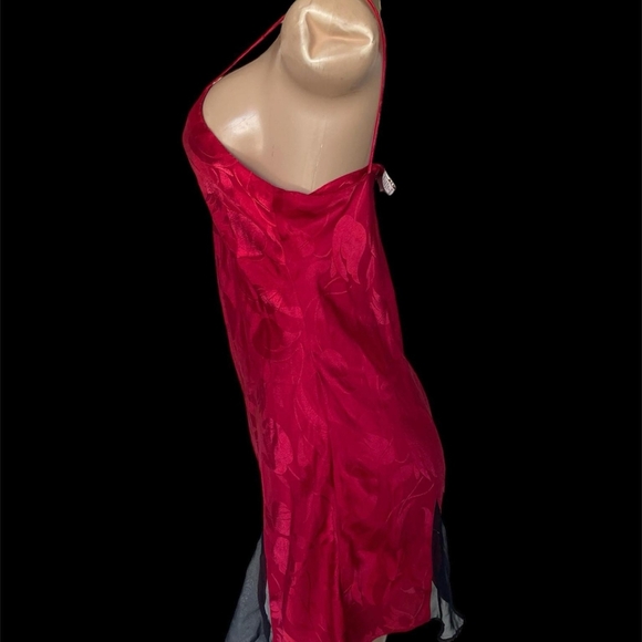 Victoria's Secret sleepwear - Picture 4 of 4